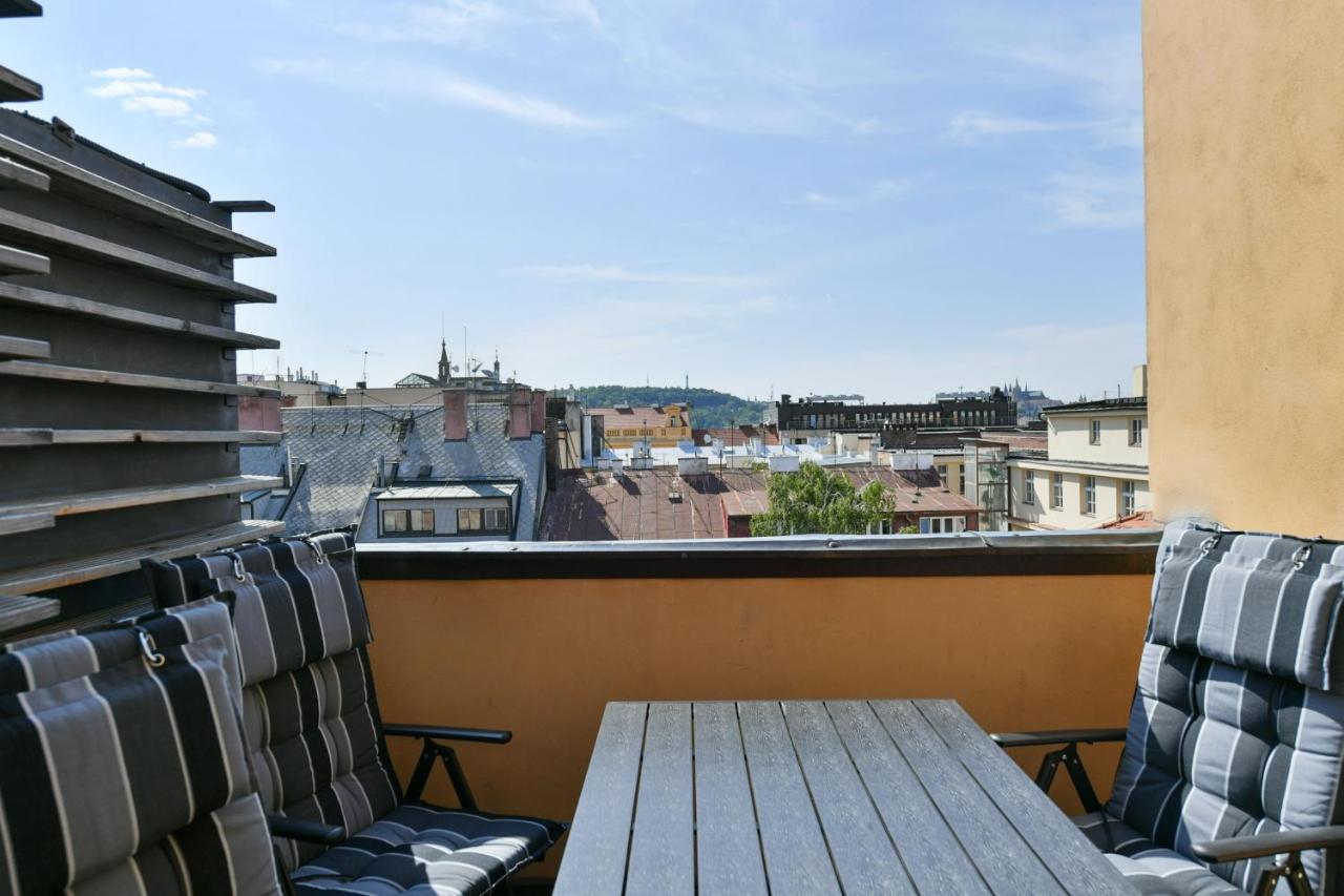 Luxury Central Penthouse With Sauna, Terrace, 250M2, 5Bdrm, 3Bthrm Prag Exteriör bild